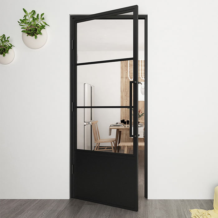 Maatwerk stalen scharnierdeur 3 vakken kickplate helder glas