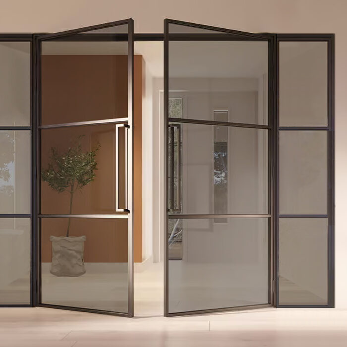 Dubbele stalen scharnierdeur met zijlichten Slimline rookglas maatwerk